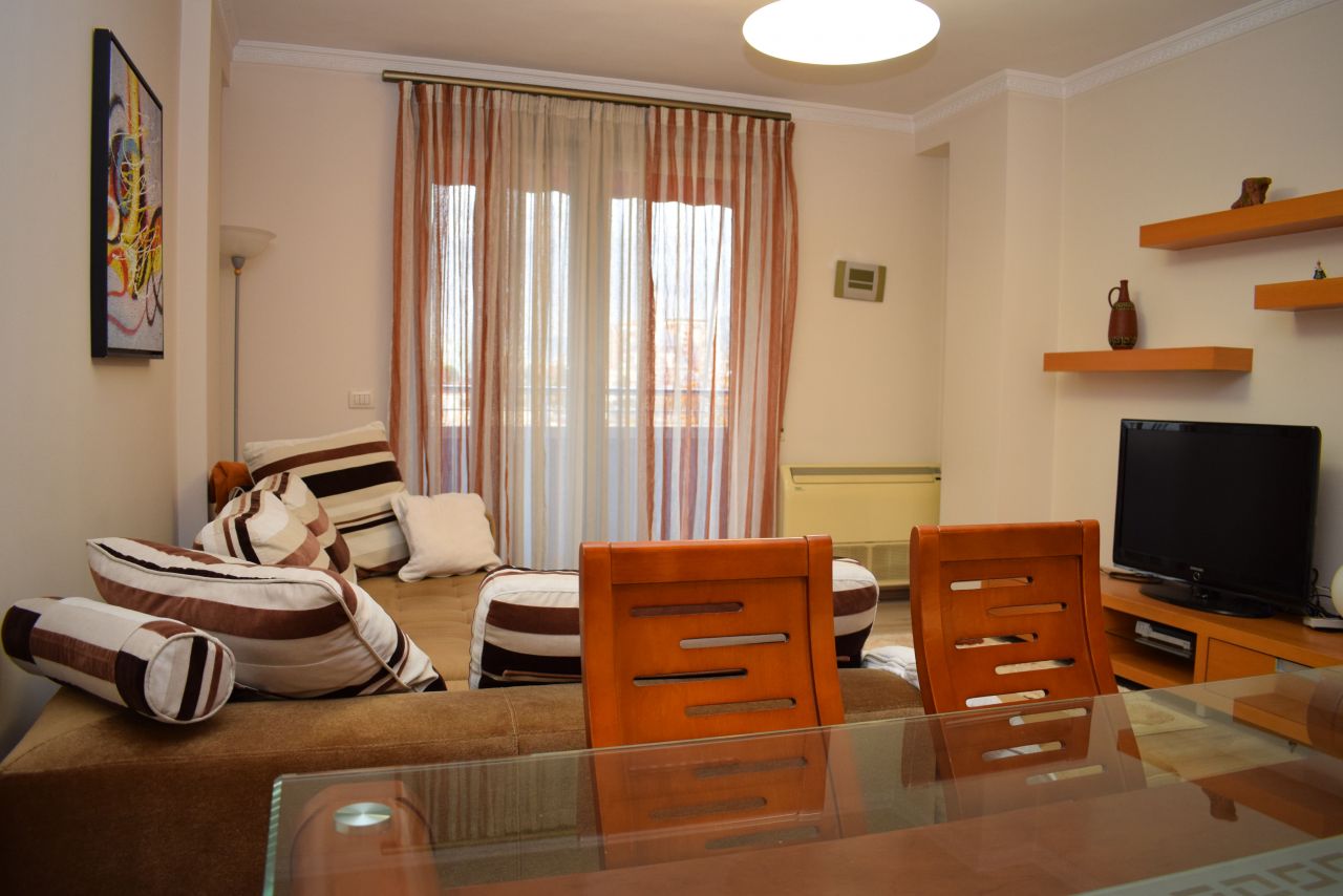 Apartament  3+1 me qera ne Tirane