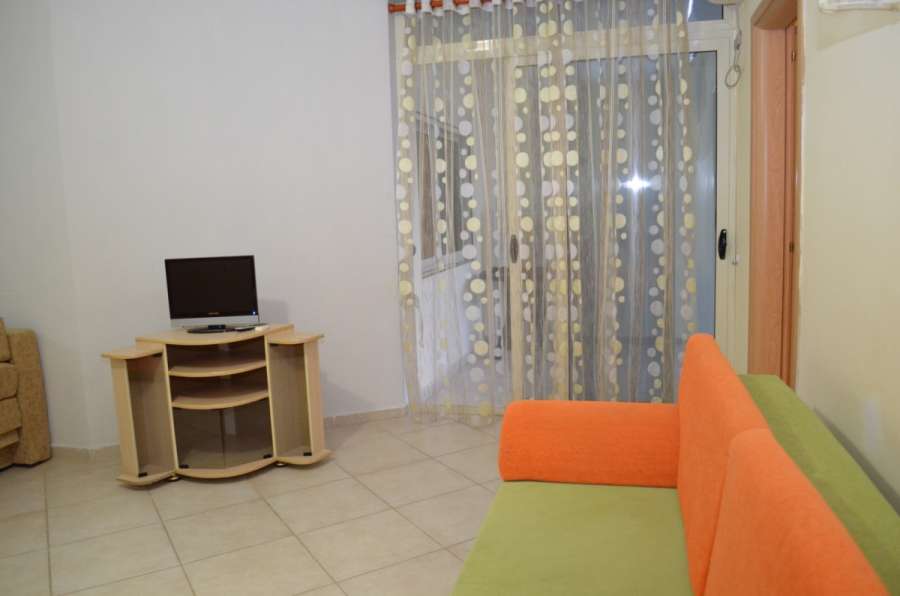 Rent Holiday Apartments in Albania, Durres. Apartment in Durres Next to the Sea.