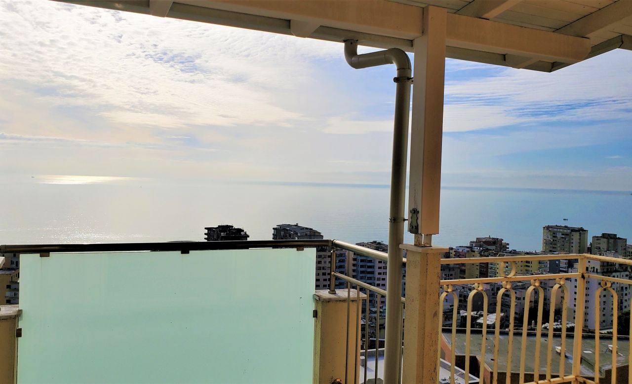 Ein-Zimmer-Wohnung zum Verkauf in Durres, mit herrlichem Meerblick