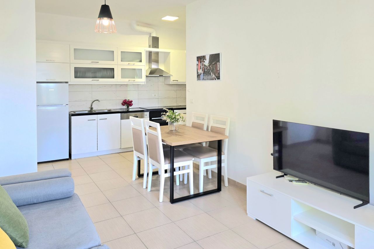 Affito Casa Vacanze A Gjiri i Lalzit Complesso Lura 2