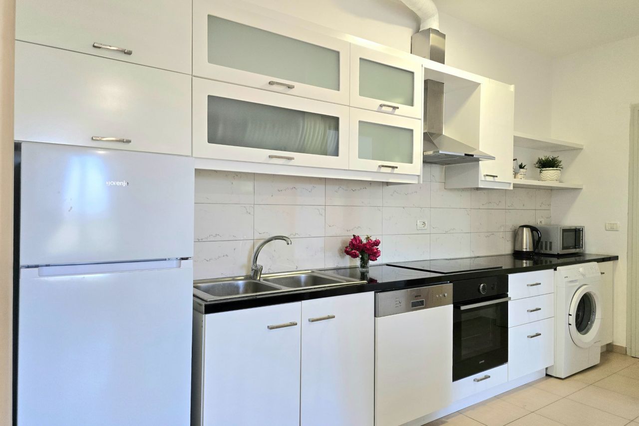 Affitto Case Vacanze A Gjiri I Lalzit Complesso Lura 2