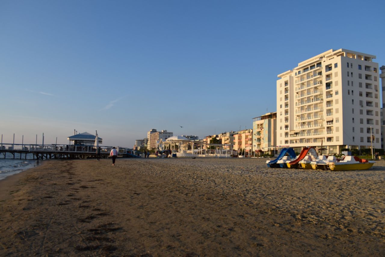 case vacanze in affitto a Durazzo Albania Property Group prima linea