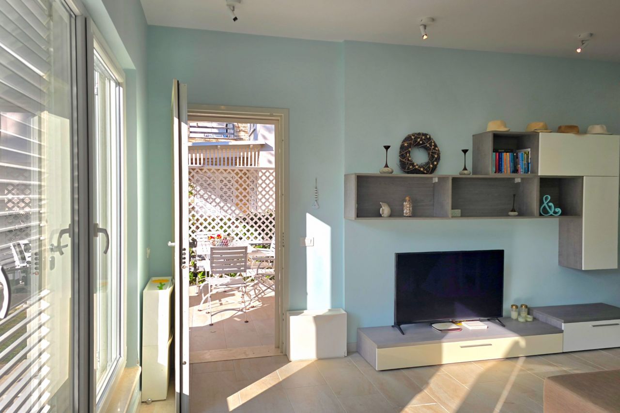 Vacation Apartment With Garden In Lalzit Bay Durres