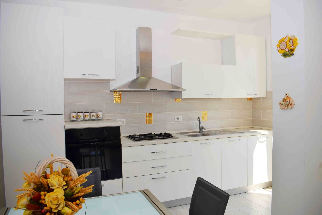 Rent Vacation Apartment in Durres