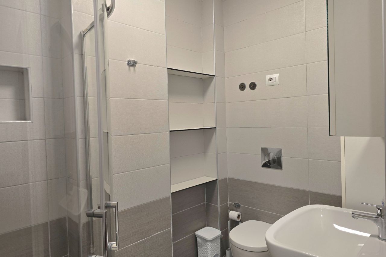 21 Lalzit Bay, 2015, Durres, Albania