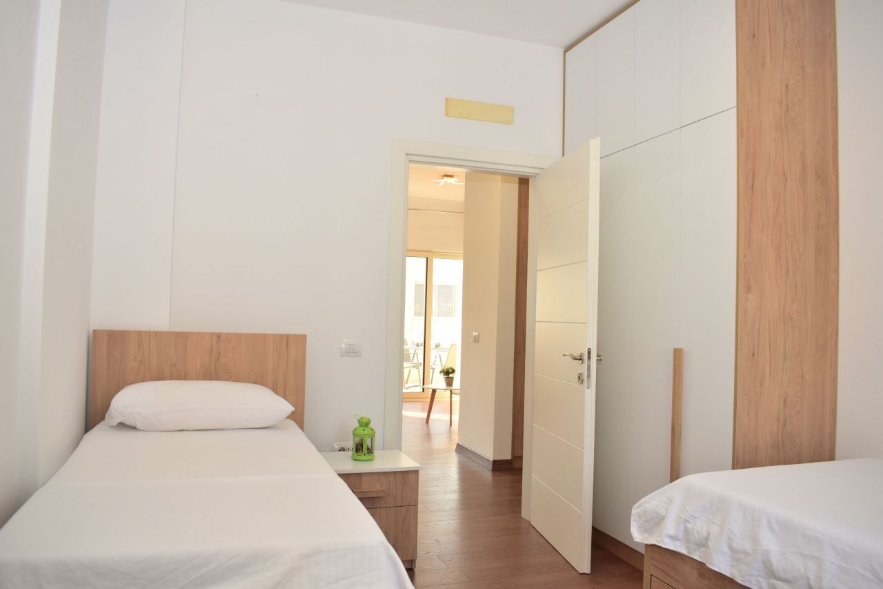 Két Hálószobás Apartman Kiadó A Perla Resort Lalzit Bay Durresben, Albániában