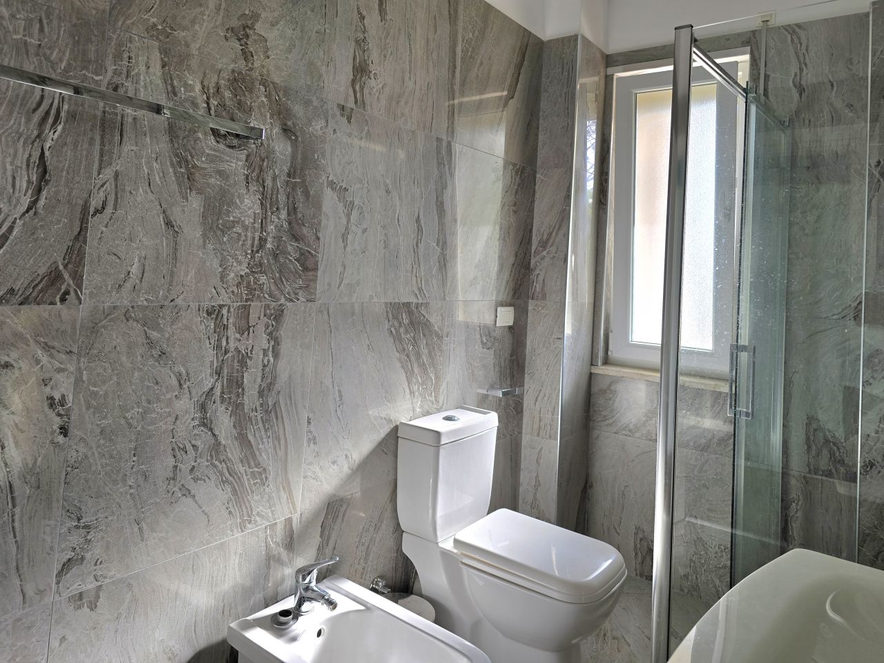 21 Lura 2 Resort Lalzi Bay Durrës 2015