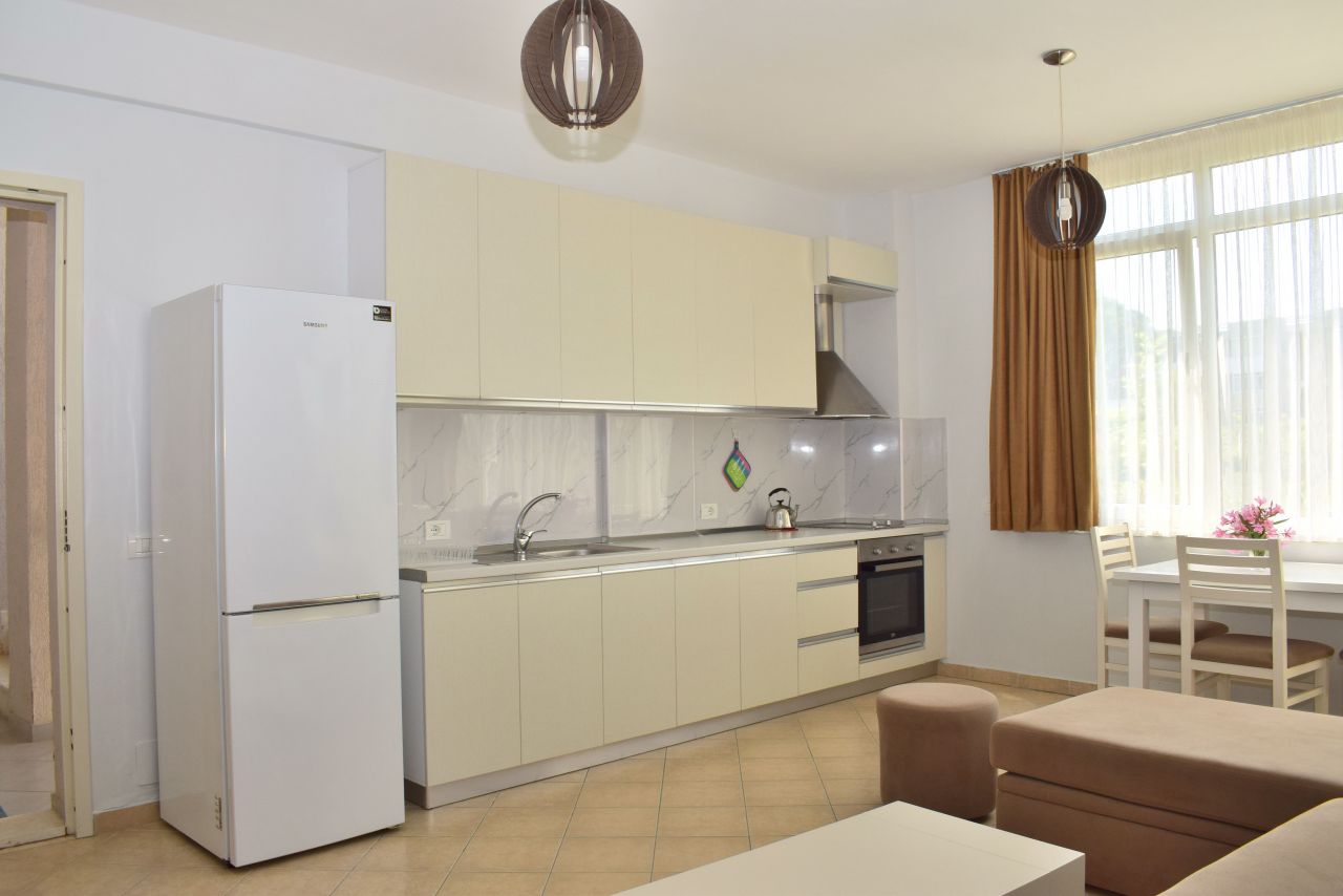 Appartamento Per Vacanze In Affitto Nella Baia Di Lalzit Albania