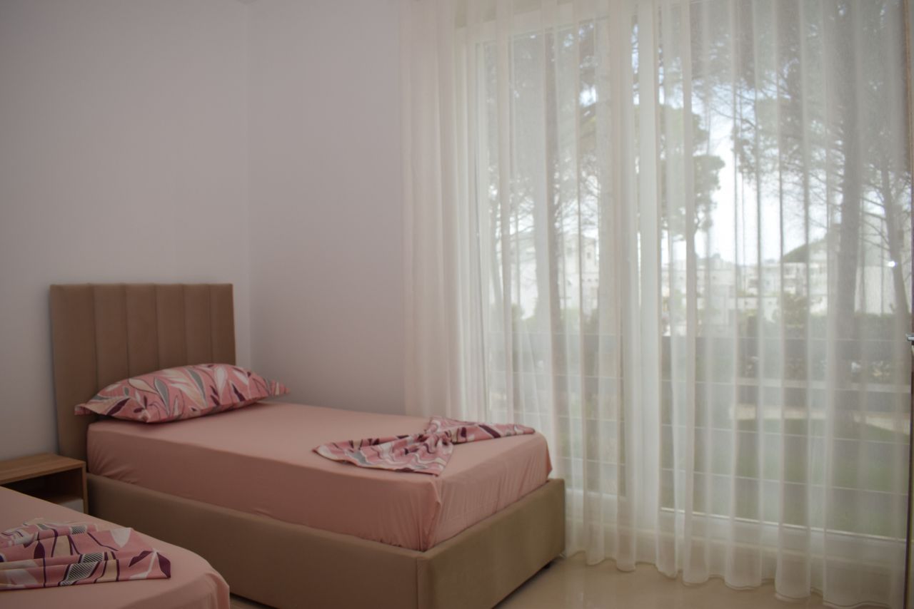 Nyaraló Villa Kiadó A Lura 3 Resort Lalzit Bay Albániában, Közel A Strandhoz, Minden Közeli Szolgáltatással