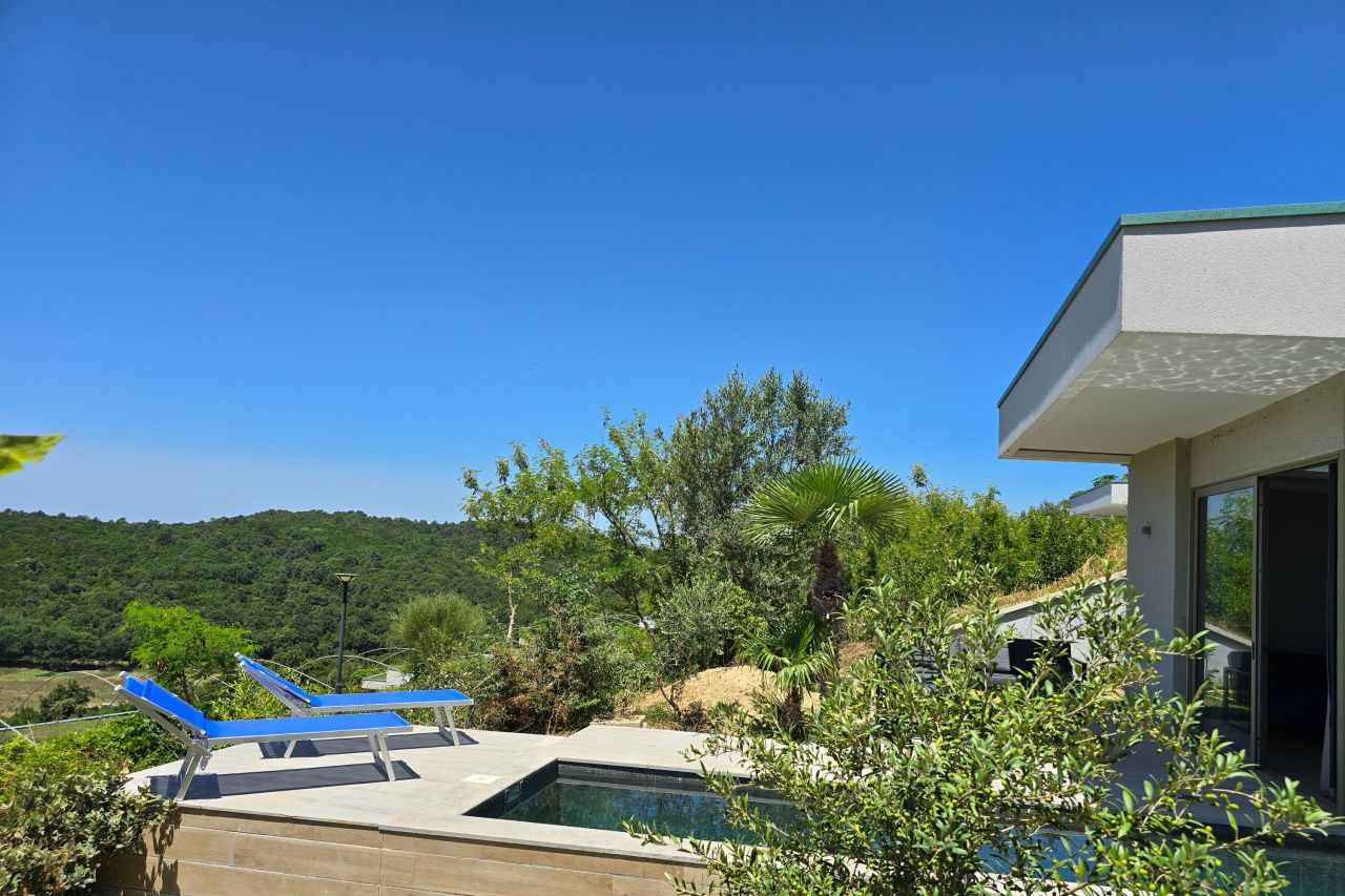 Villa Zur Miete Am Kap Rodon, Albanien, Mit Atemberaubender Aussicht Und Privatem Pool