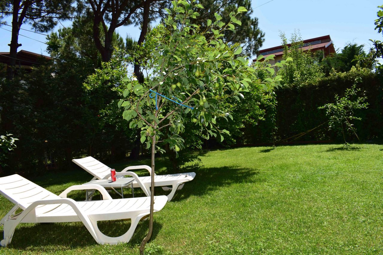 Vacation Rental Villa with Garden 
