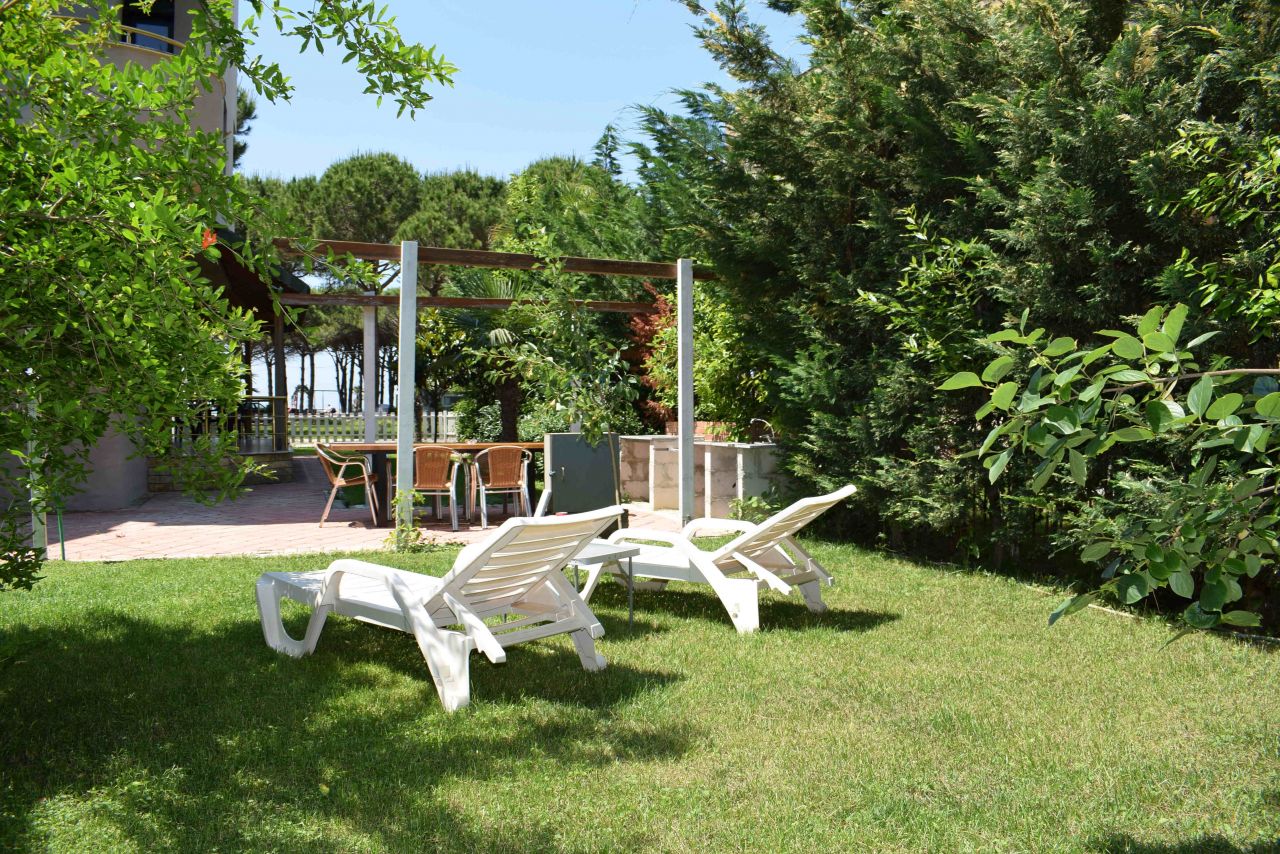 Vacation Rental Villa With Garden