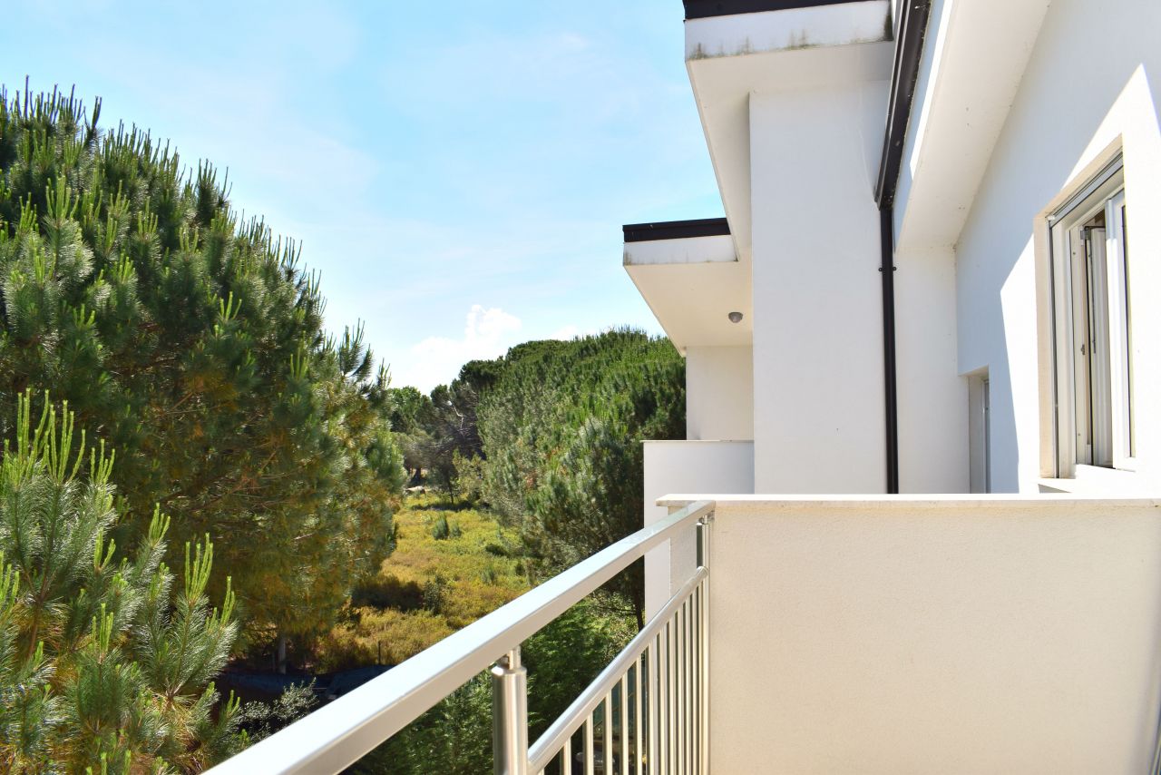Albania Real Estate på Primavera Resort i Lalzit Bay