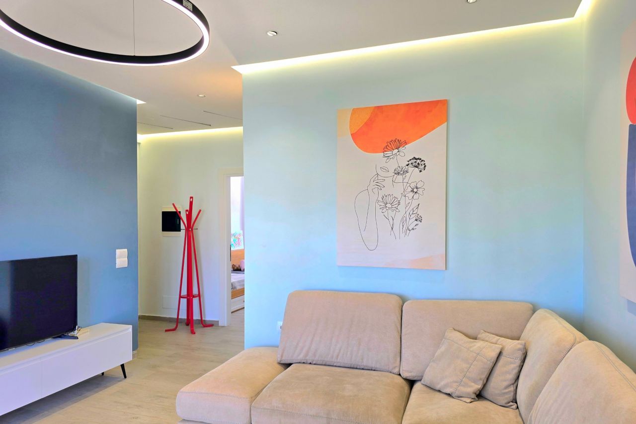 21 Lalzit Bay, 2015, Durres 