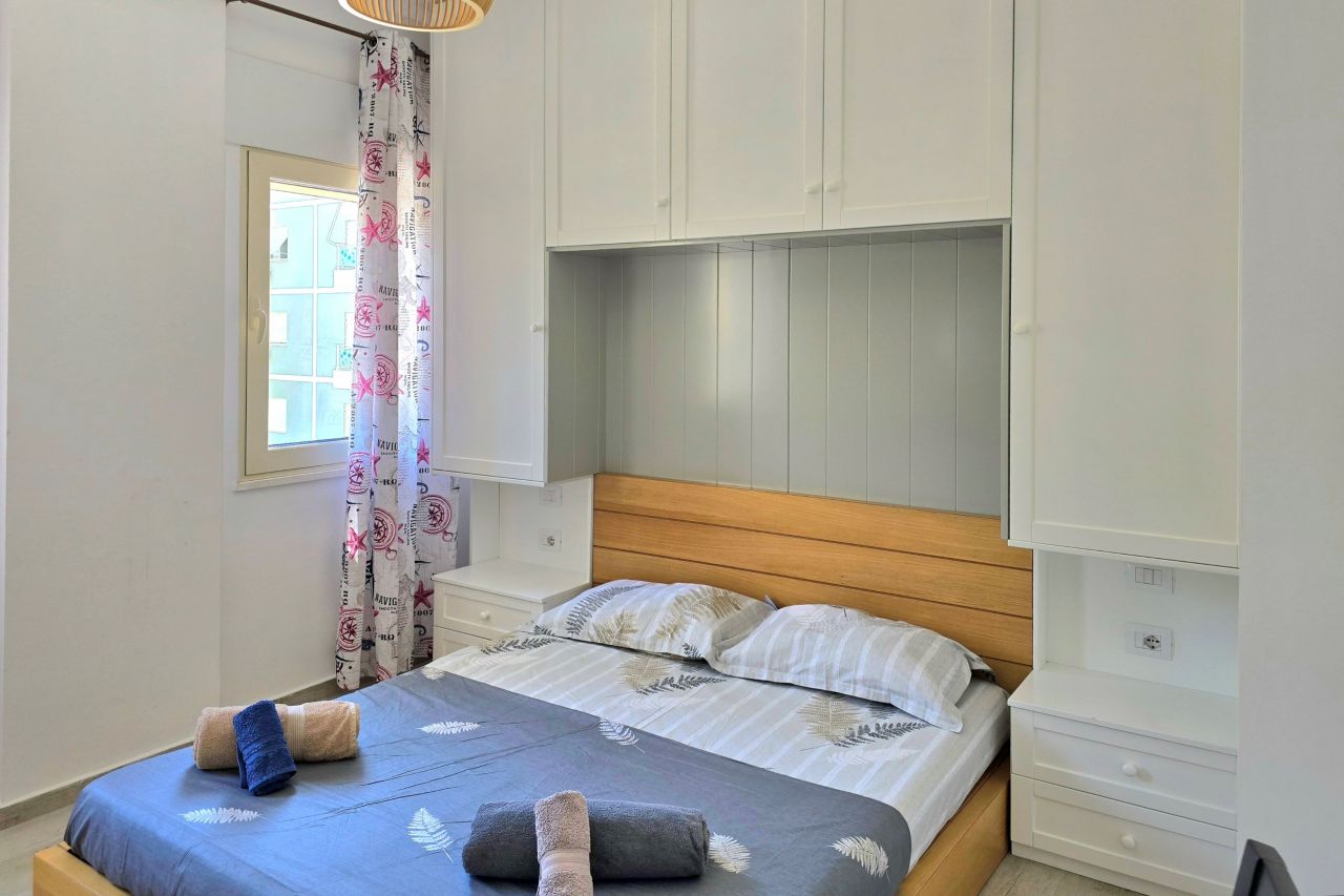 21 Lalzit Bay, 2015, Durres 