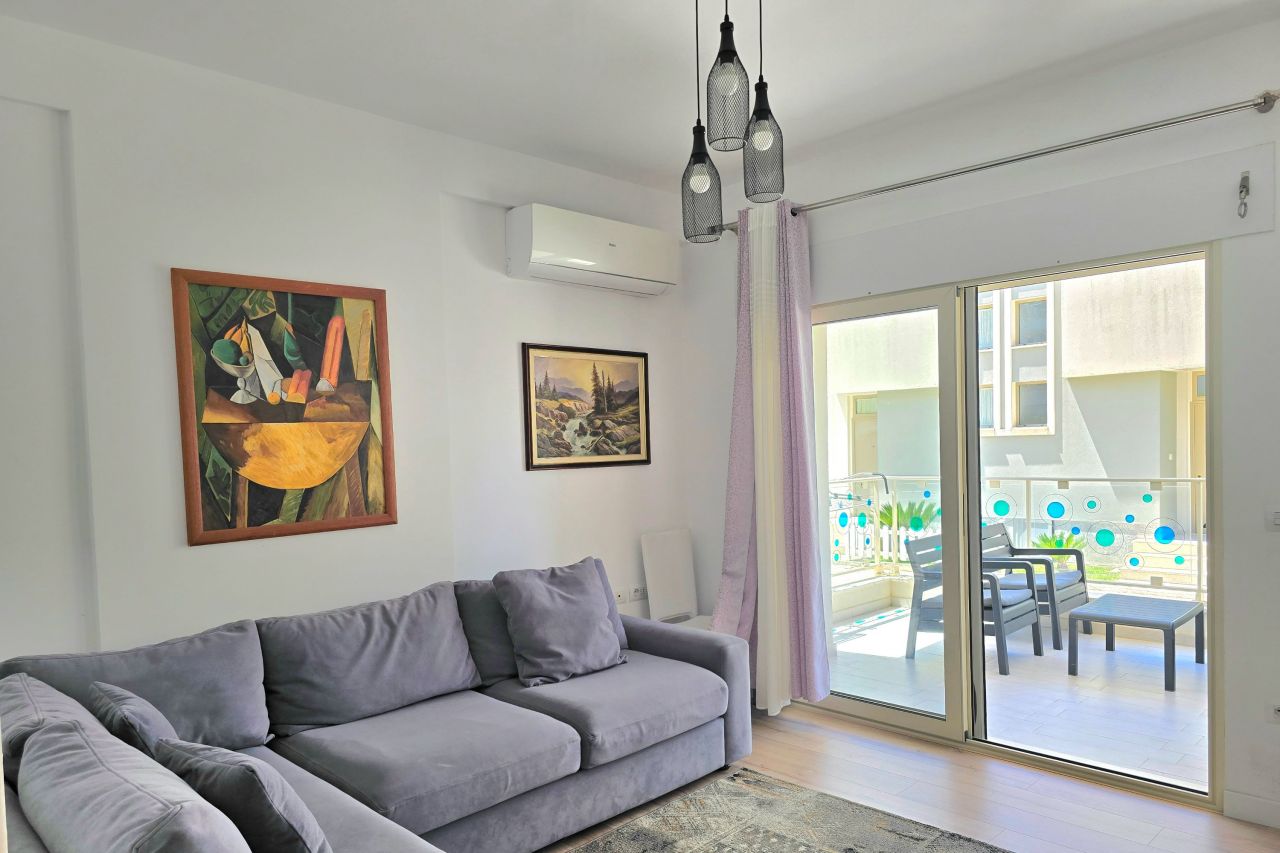 21 Lalzit Bay, 2015, Durres, Albania