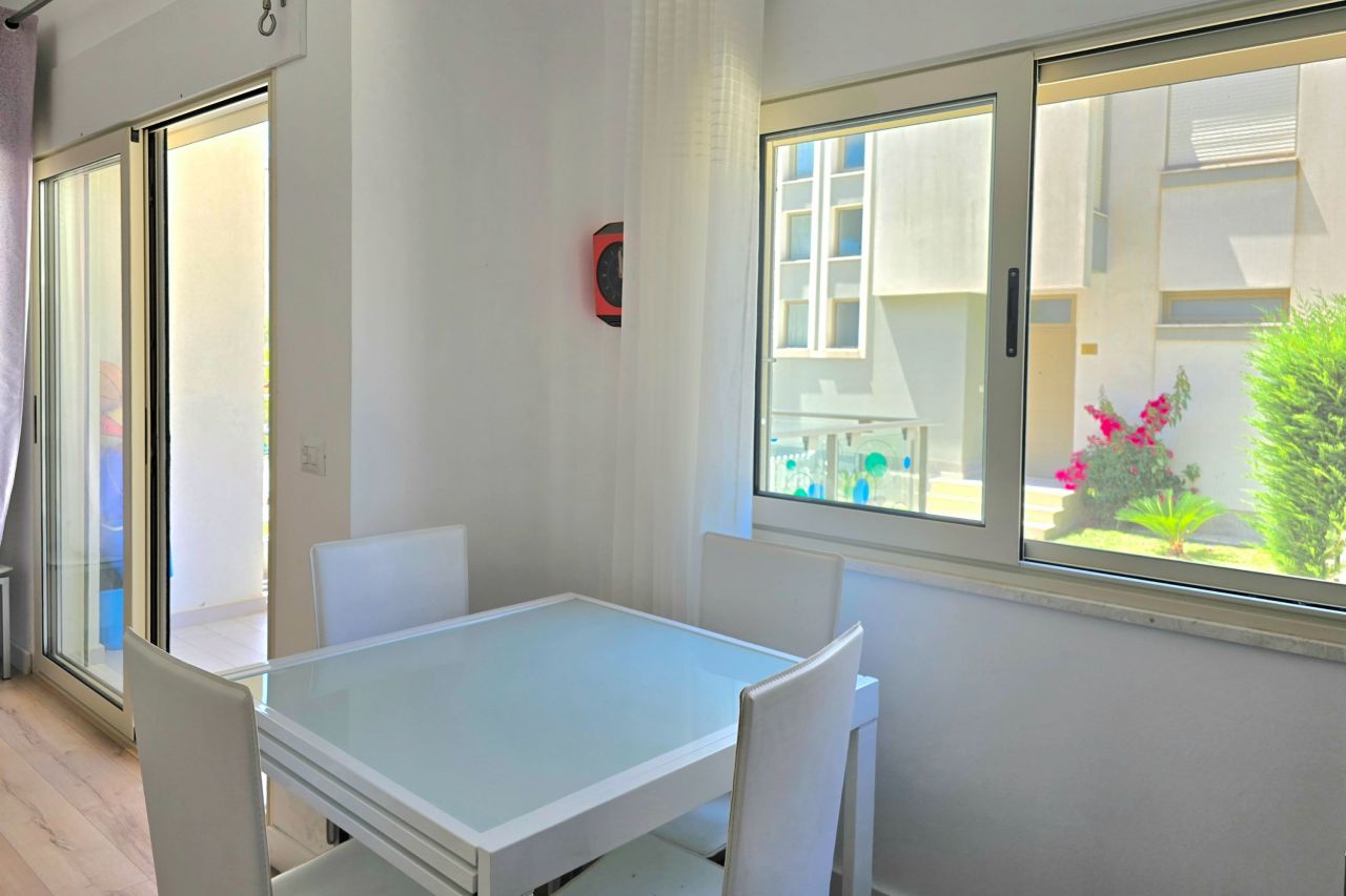 Leilighet Med Ett Soverom Til Salgs I Det Inngjerdede Samfunnet Perla Resort Lalzit Bay