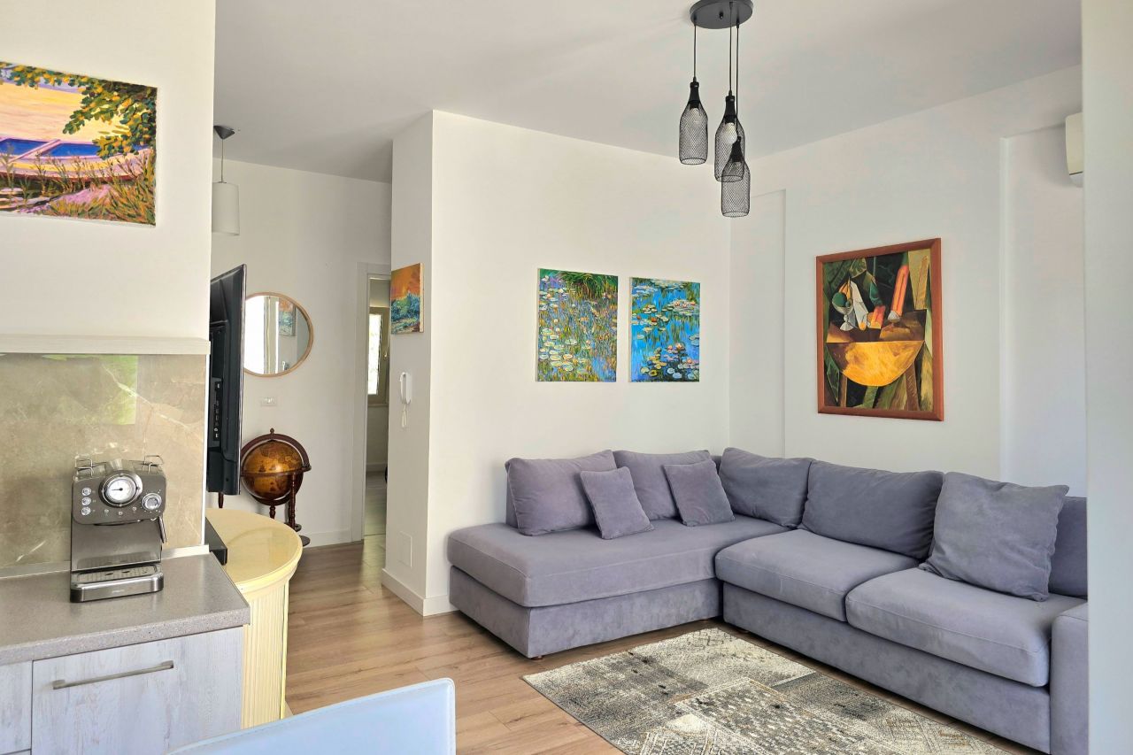 21 Lalzit Bay, 2015, Durres, Albania