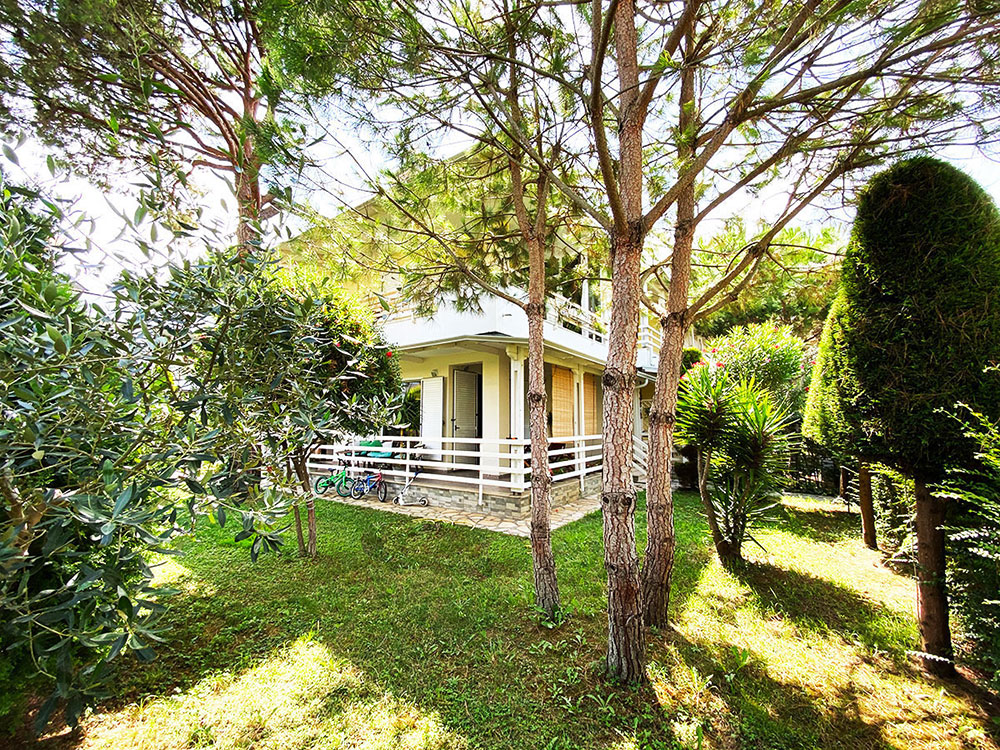 Lura 1 Villa For Sale In Gjiri I Lalzit Properties In The Coastline