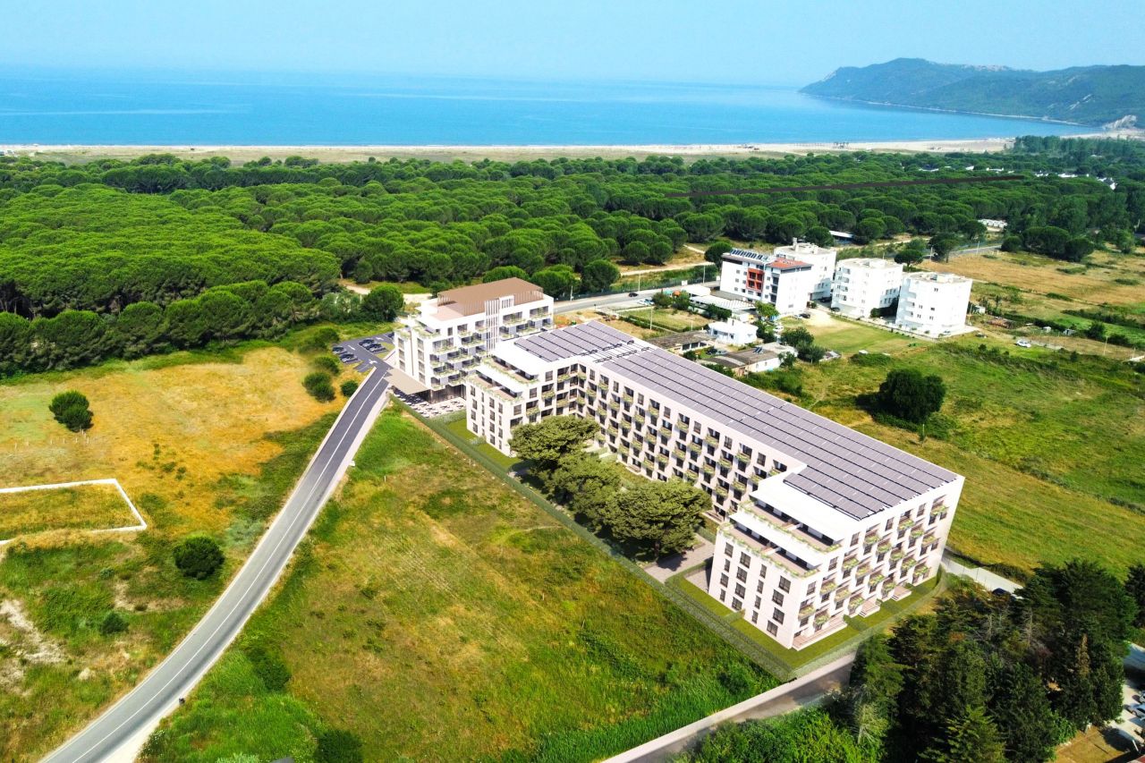 21 Lalzit Bay, 2015, Durres, Albania