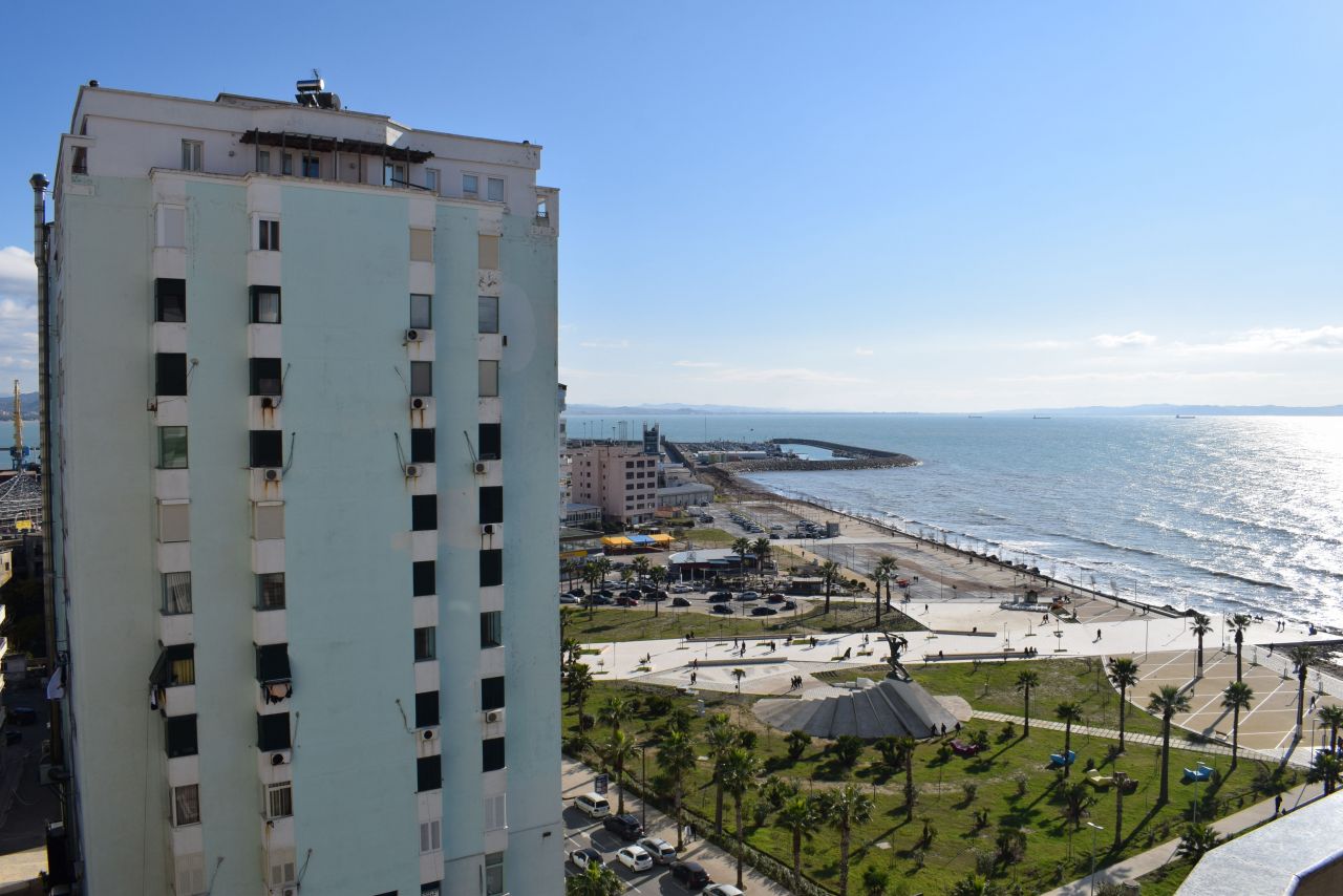 Квартира с видом на море на продажу в Дурресе