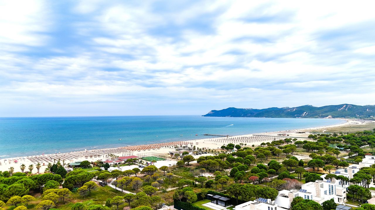 Lalzit Bay Apartment For Sale In Ground Floor 