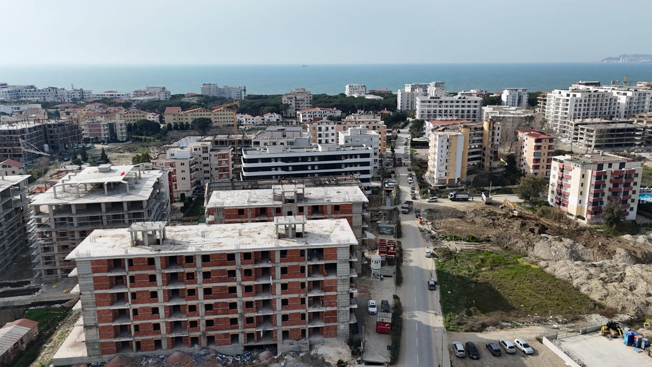 Appartamento al Piano Terra in Vendita a Golem Albania