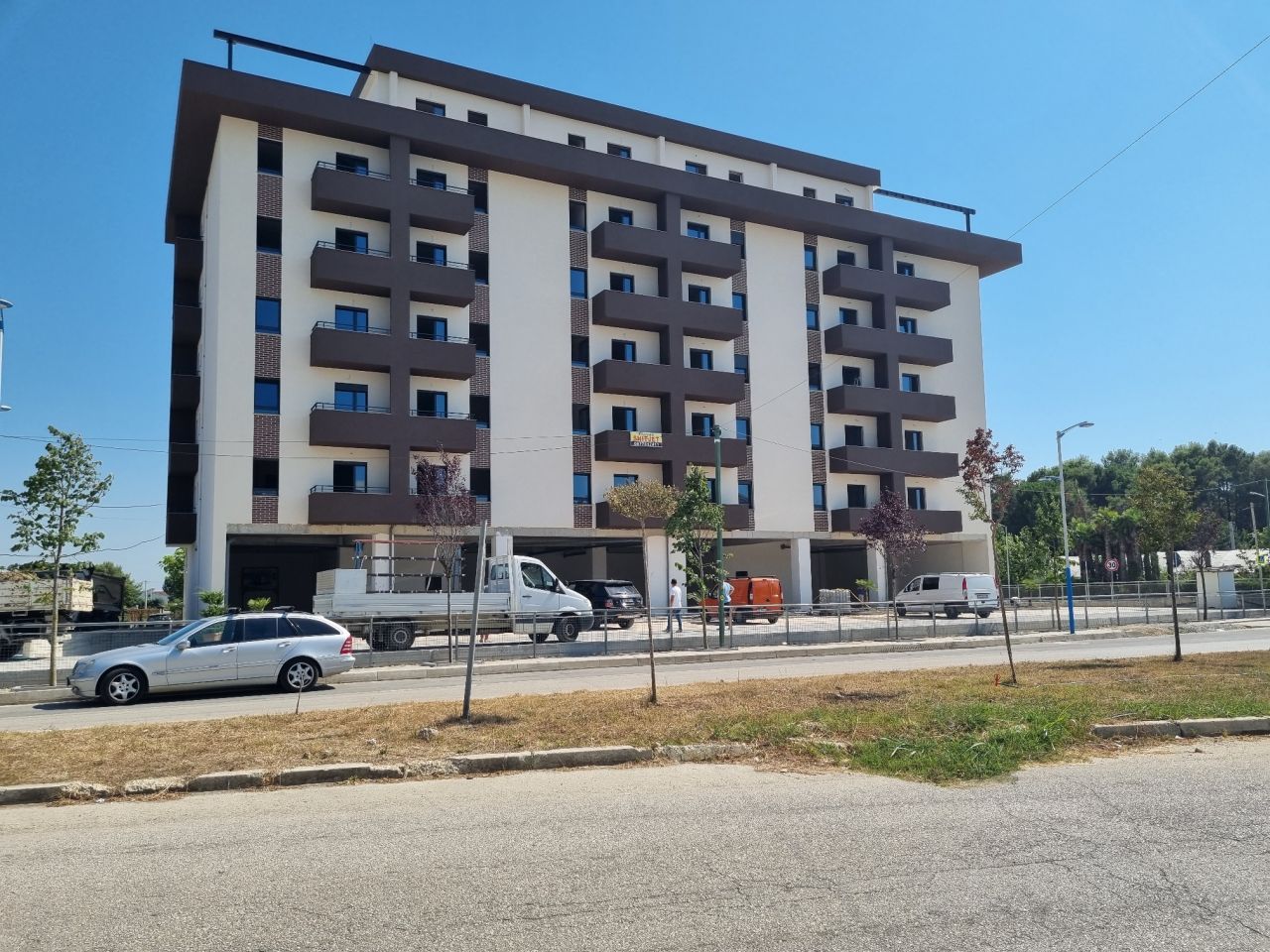 Продается квартира в Мали Робит Голем, Дуррес, Албания, расположенная в тихом районе, недалеко от пляжа