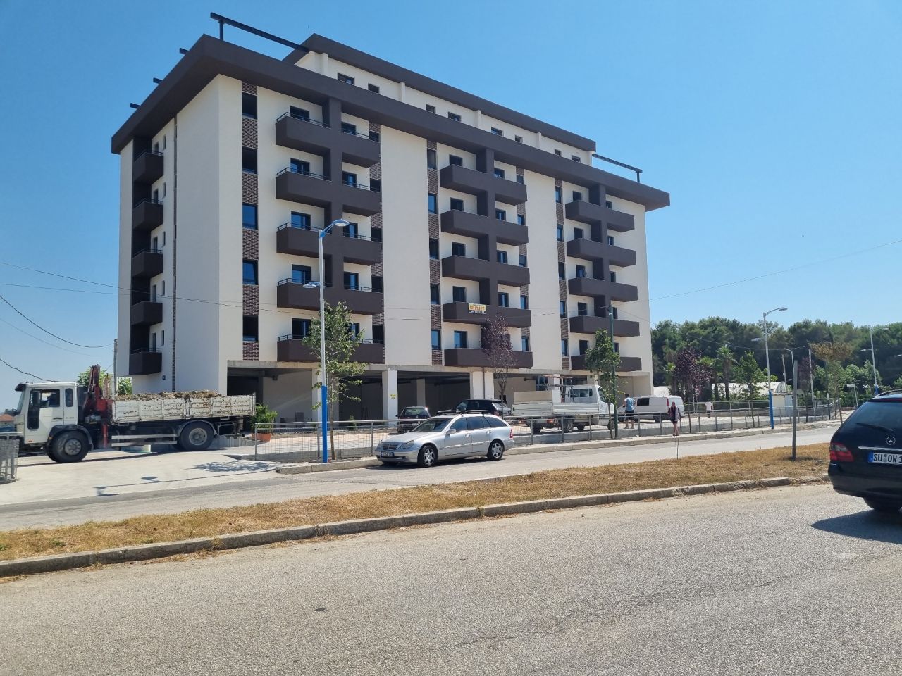 Продается квартира в Мали Робит Голем, Дуррес, Албания, расположенная в тихом районе, недалеко от пляжа
