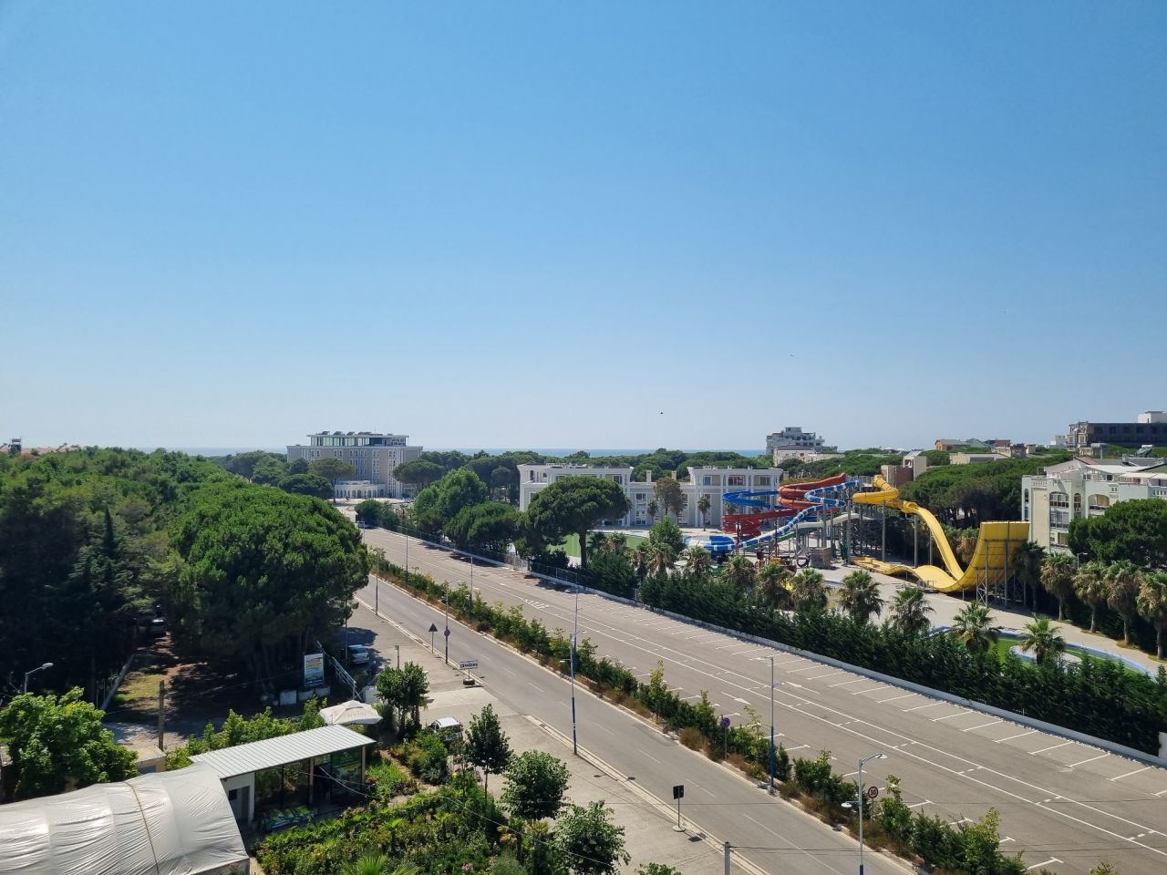 Apartment  For Sale In Mali Robit Golem Durres Albania, Located In A Quiet Area Near The Beach