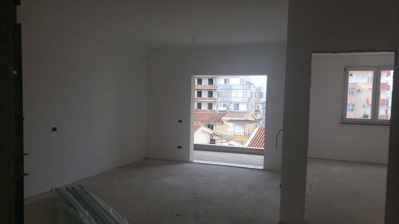Apartment Mit Einem Schlafzimmer Zum Verkauf In Golem Durrës, In Einer Ruhigen Gegend, Nahe Dem Meer Gelegen