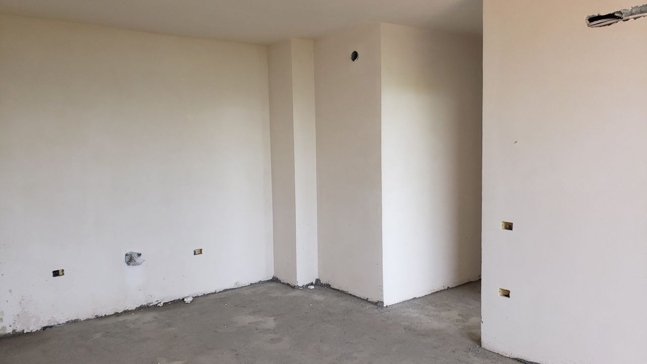 Két Hálószobás Lakás Eladó Egy Uj épületben Kilátással A Tengerre Golem Durresben Albániában Elsődleges Helyen