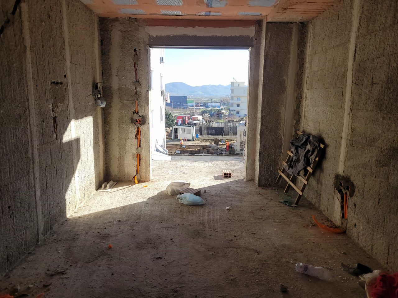 Új Lakások Epítés Alatt Eladók Golem Durresben Albániában