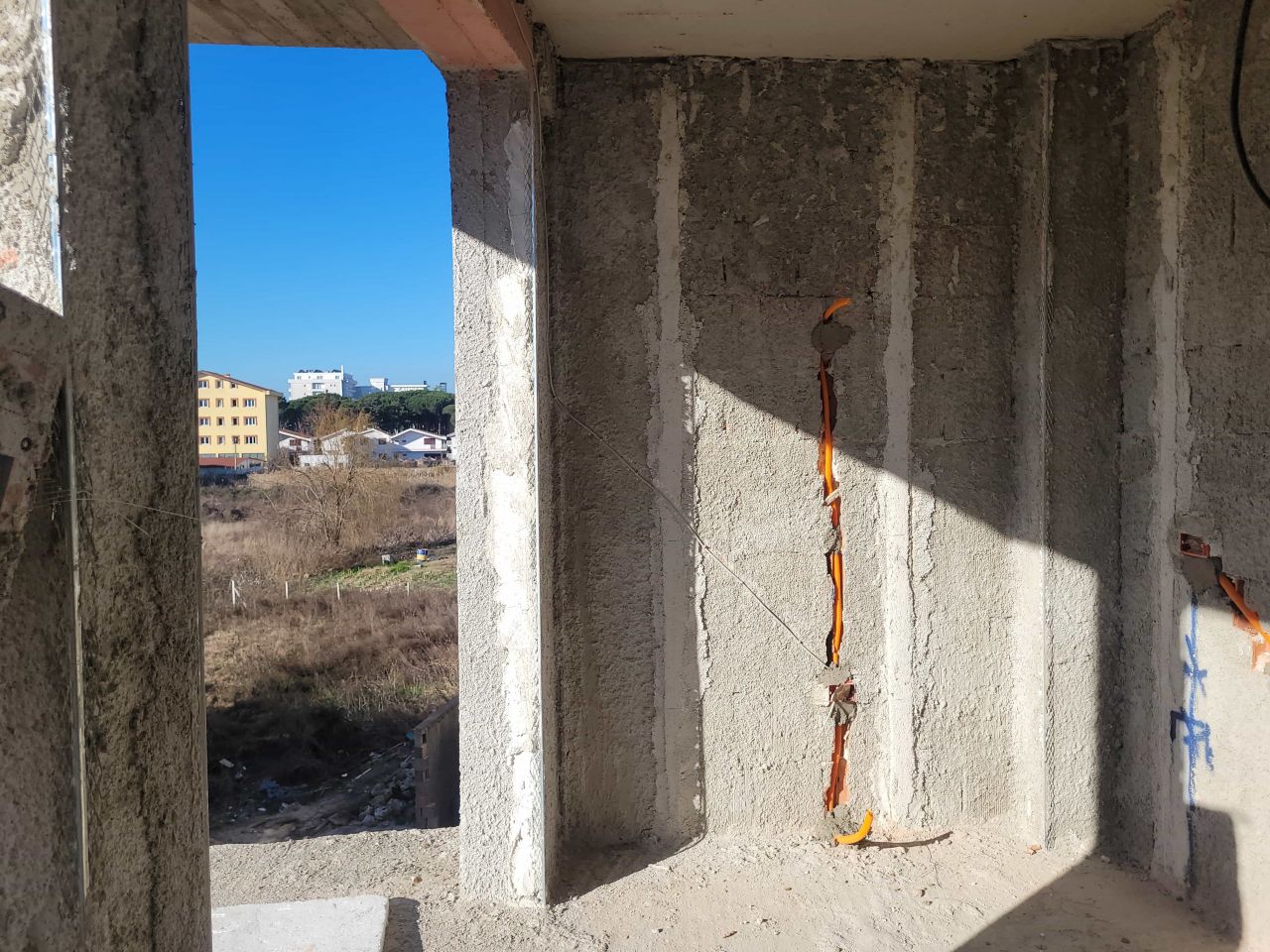 Nuovi Appartamenti In Vendita A Golem Durazzo Albania Edificio In Costruzione A Pochi Metri Dal Mare