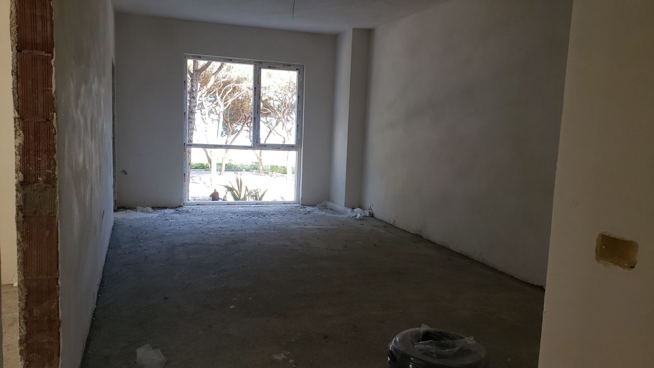 Новые строящиеся квартиры на продажу на берегу моря в Големе Дуррес Албания