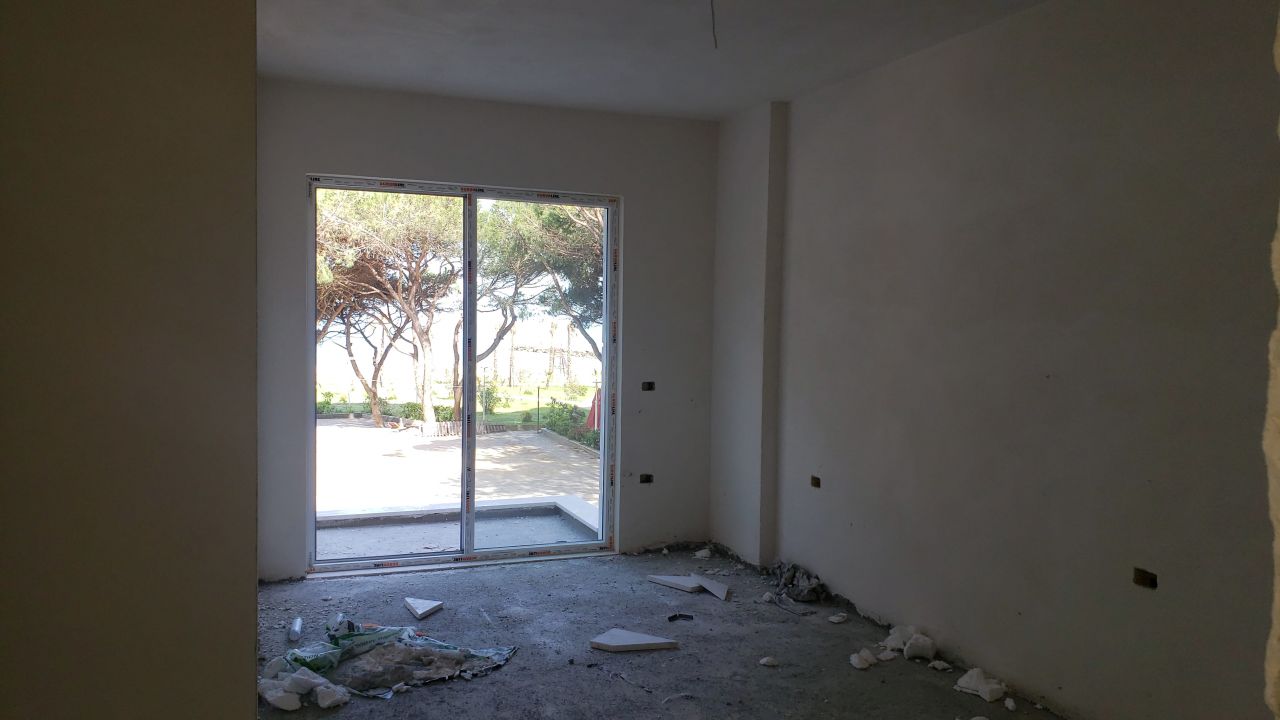 Tengerre Néző Apartmanok Eladók A Tenger Előtt Epítés Alatt Golem Durres-ben Albániában