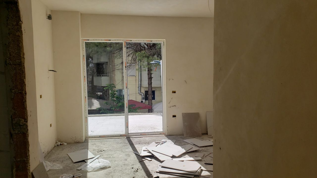 Недвижимость на стадии строительства на продажу на берегу моря в Големе Дуррес Албания