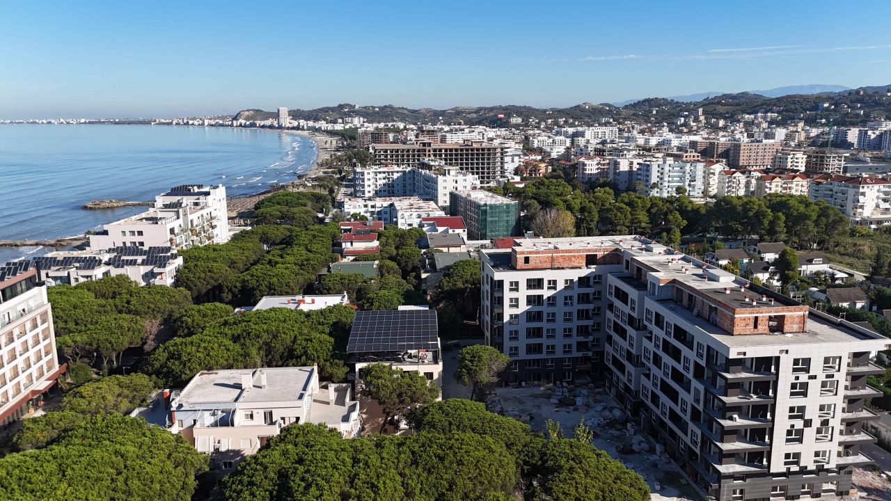 12 Golem, Durres 2504