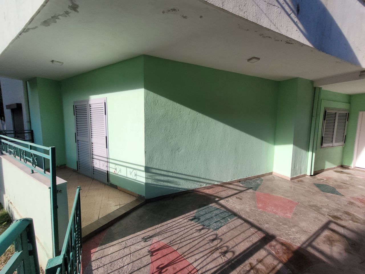 Eladó Három Hálószobás Lakás Golem Durresben Albániában 5 Percre A Tengertől