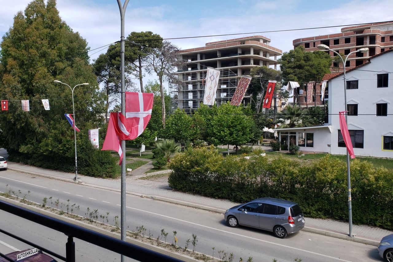 Wohnung Zum Verkauf In Durres, Albanien, In Einer Ruhigen Gegend, Nahe Dem Strand Gelegen