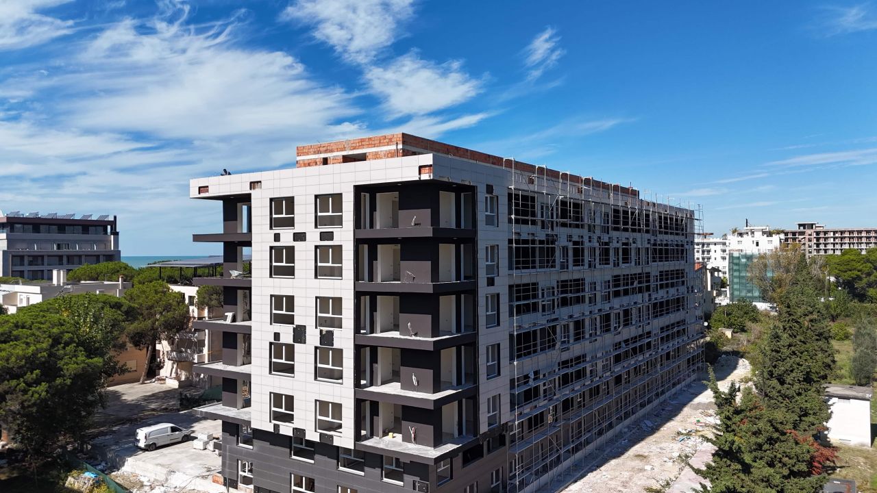 12 Golem, Durres 2504