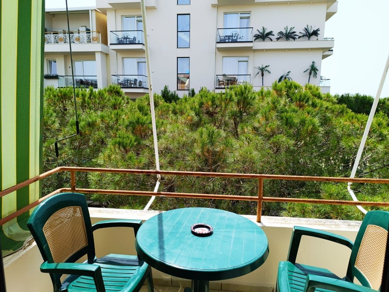 Apartament Per Shitje Ne Durres Shqiperi, Ne Nje Zone Te Qete, Prane Plazhit