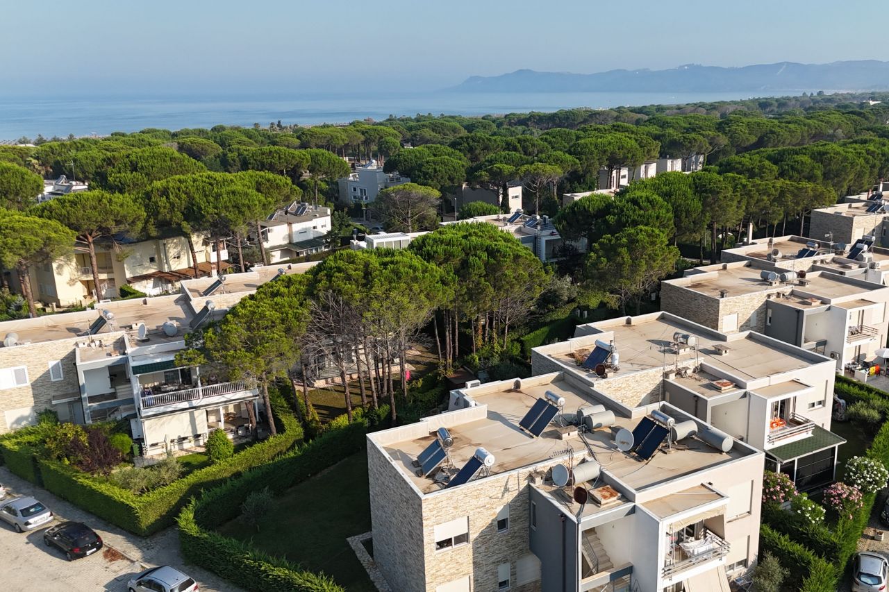 Möblierte Wohnung Zum Verkauf In Lalzit Bay Durres Albanien