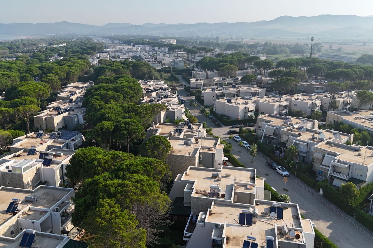 Umeblowane Mieszkanie Na Sprzedaż W Lalzit Bay Durres W Albanii