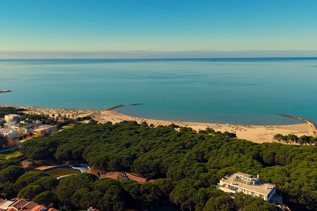 Wohnung Zum Verkauf In Golem Durres, Albanien, In Einem Neuen Gebäude Im Bau, Nahe Am Strand