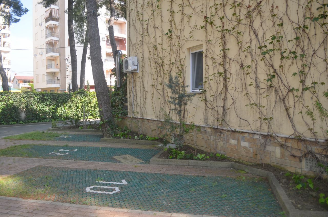 Квартира на продажу в городе Durresi. Квартира полностью меблирована и в непосредственной близости от моря.