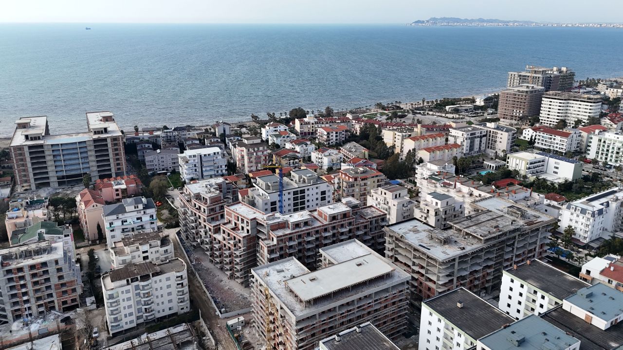 28 Golem, Durres 2504