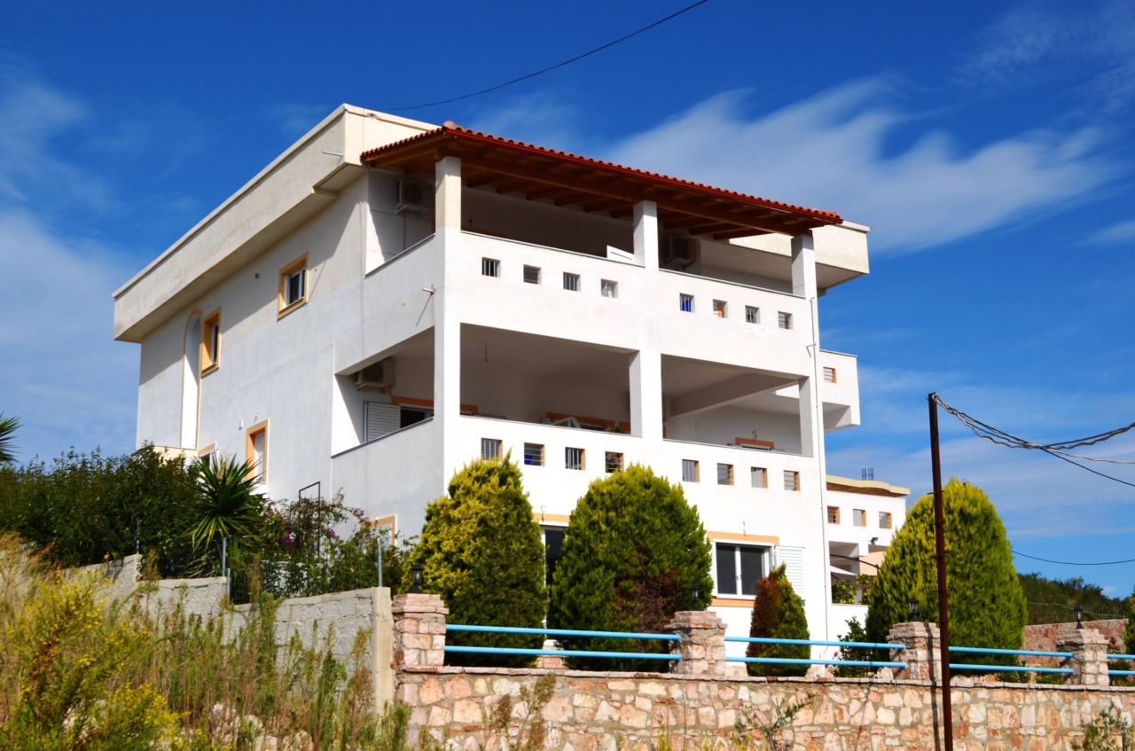 Rent Vacation Apartments in Ksamil. Rent Apartments with Garden in Ksamil