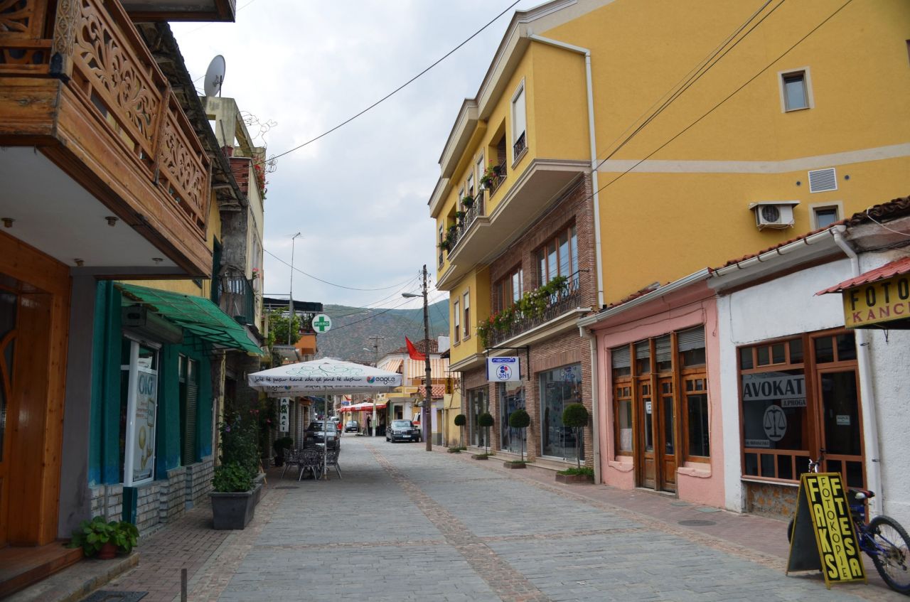 Rent Albania Holiday Apartment in Pogradec. Apartments Near Ohrid Lake