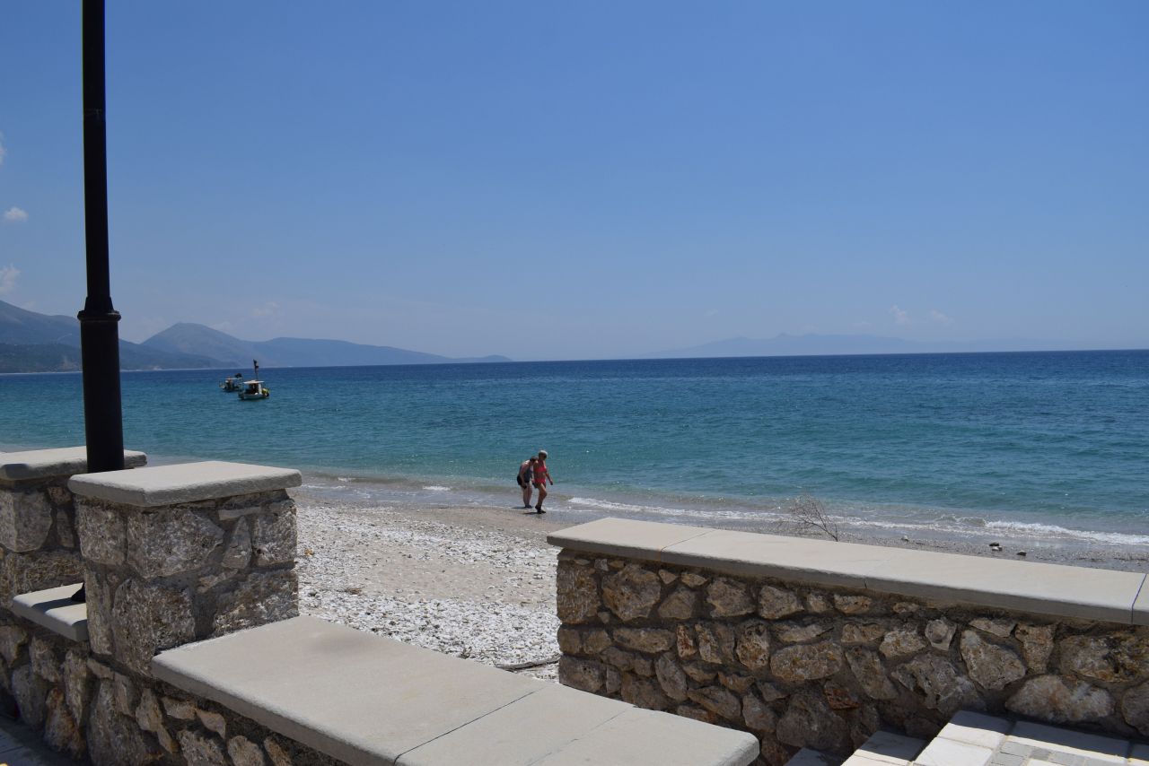 Case Vacanze in Affitto a Qeparo, Riviera Albaneze. Due Camera da Letto con Una Bellissima Vista Mare